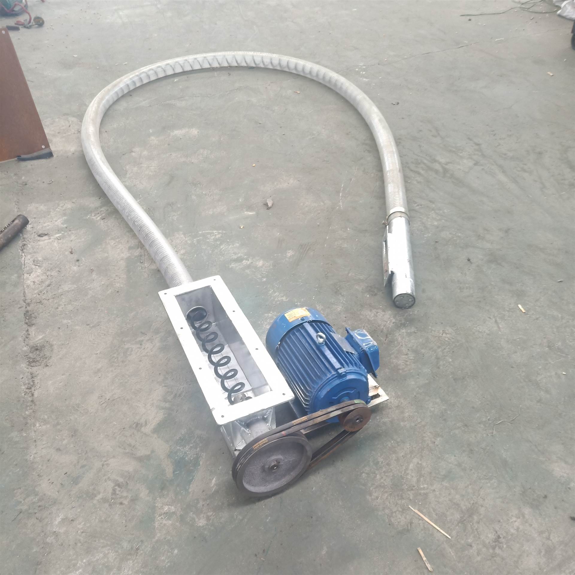 瑞铭粮仓自动吸粮机 大豆水稻装车抽粮机报价tgff