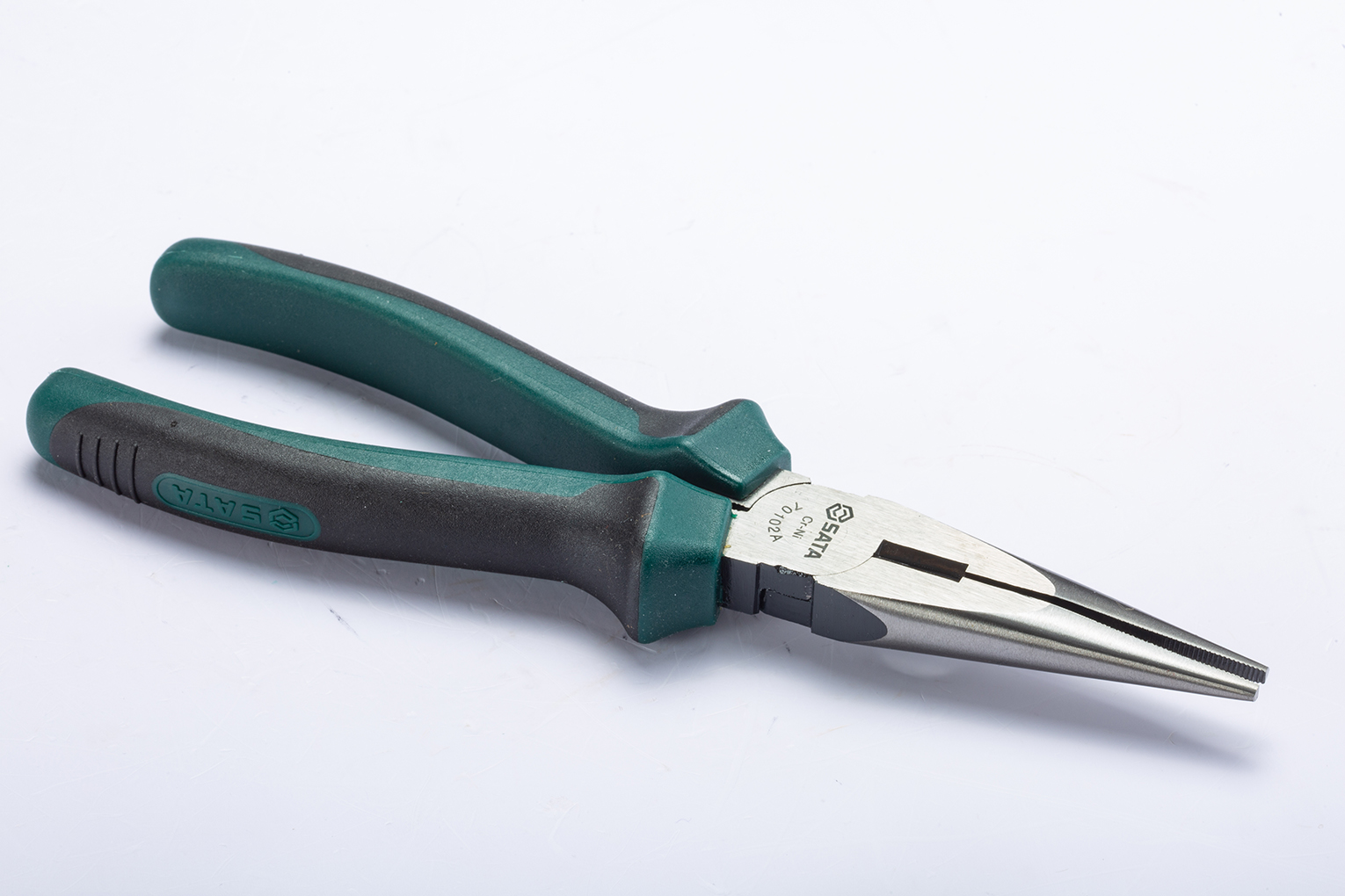 世达工具8寸尖嘴钳 70102a