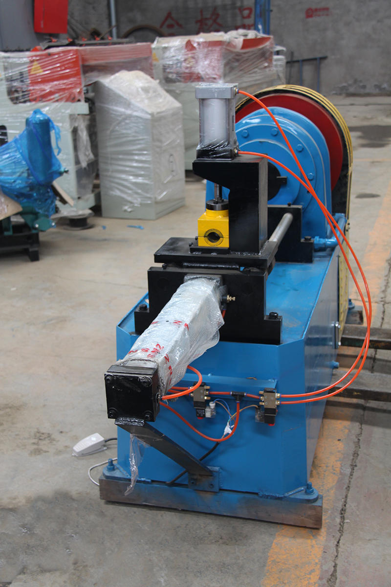 小导管尖头机也叫超前小导管加工尖头机小导管缩尖机超前小导管锥度