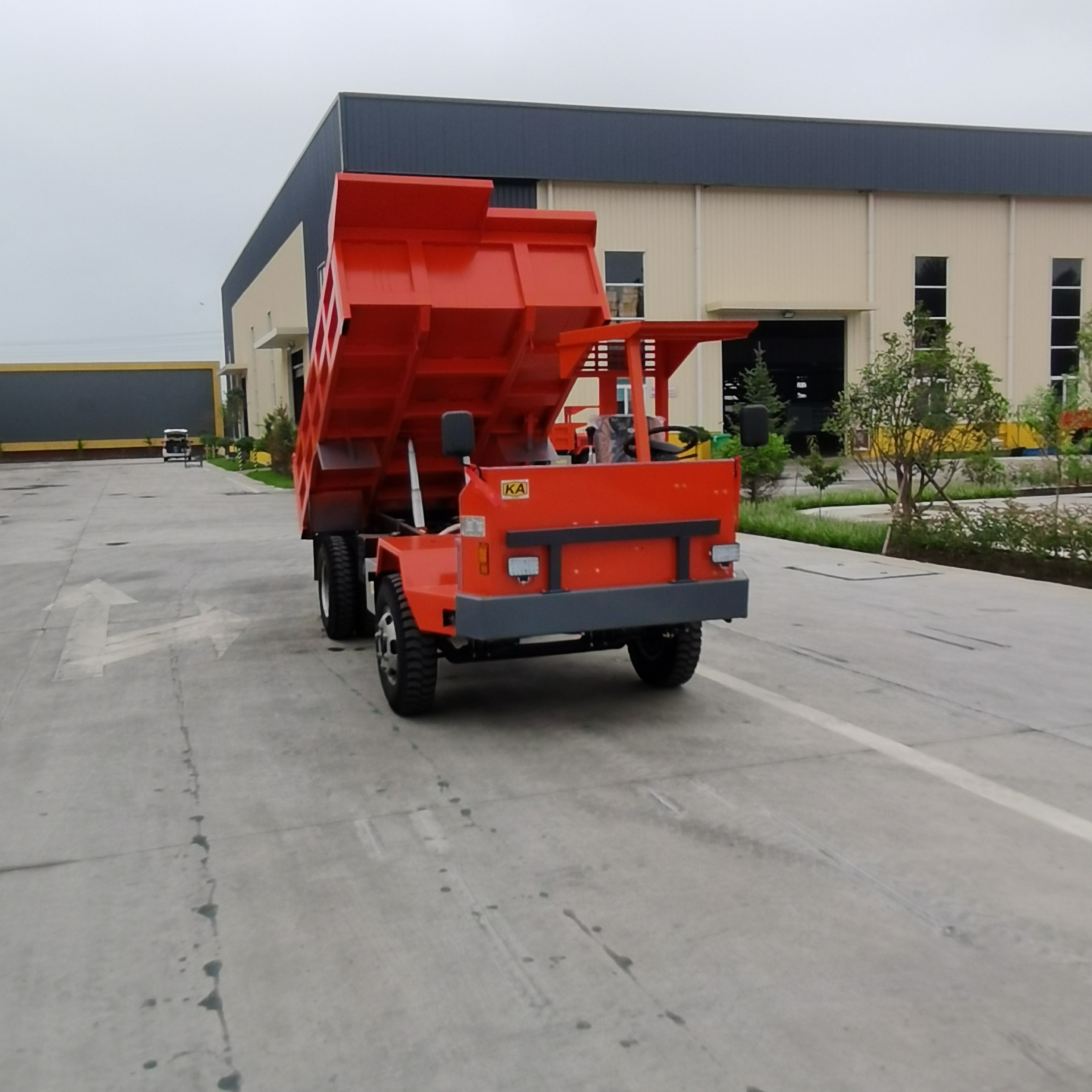 晟鹏热销 uq10窄体自卸运输车 隧道矿洞四不像