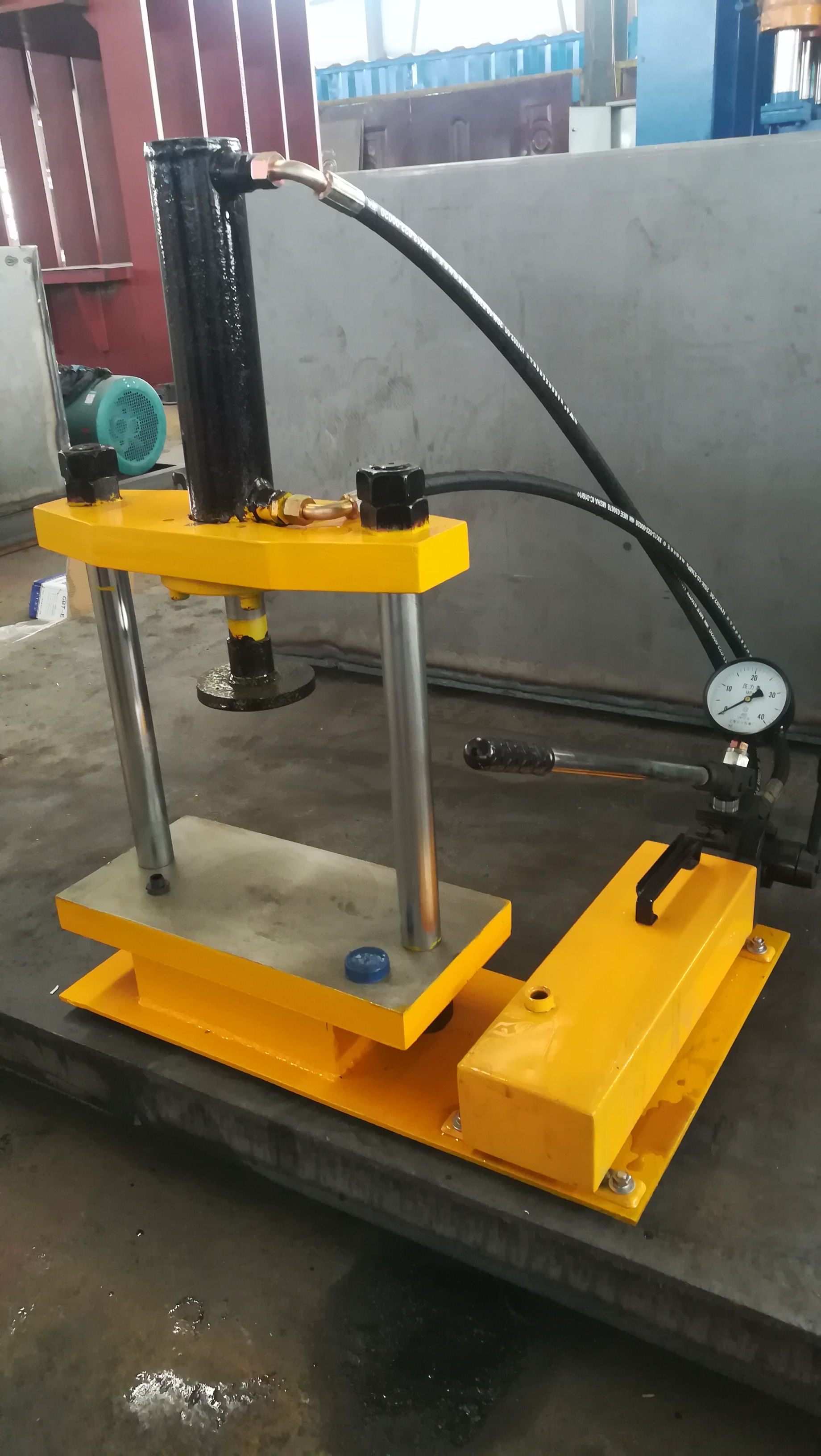 lead力得液压机厂家供应小型手动试验用5t吨小型液压机