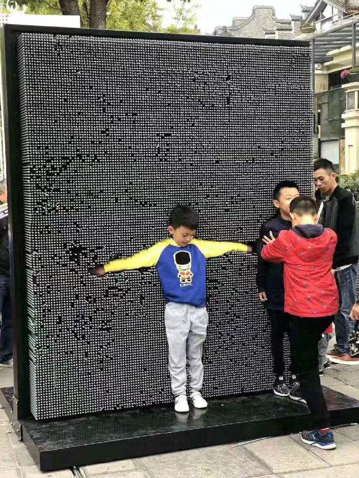 美陈道具三维针雕墙/抖音同款互动针雕墙定制生产/迎客松厂家