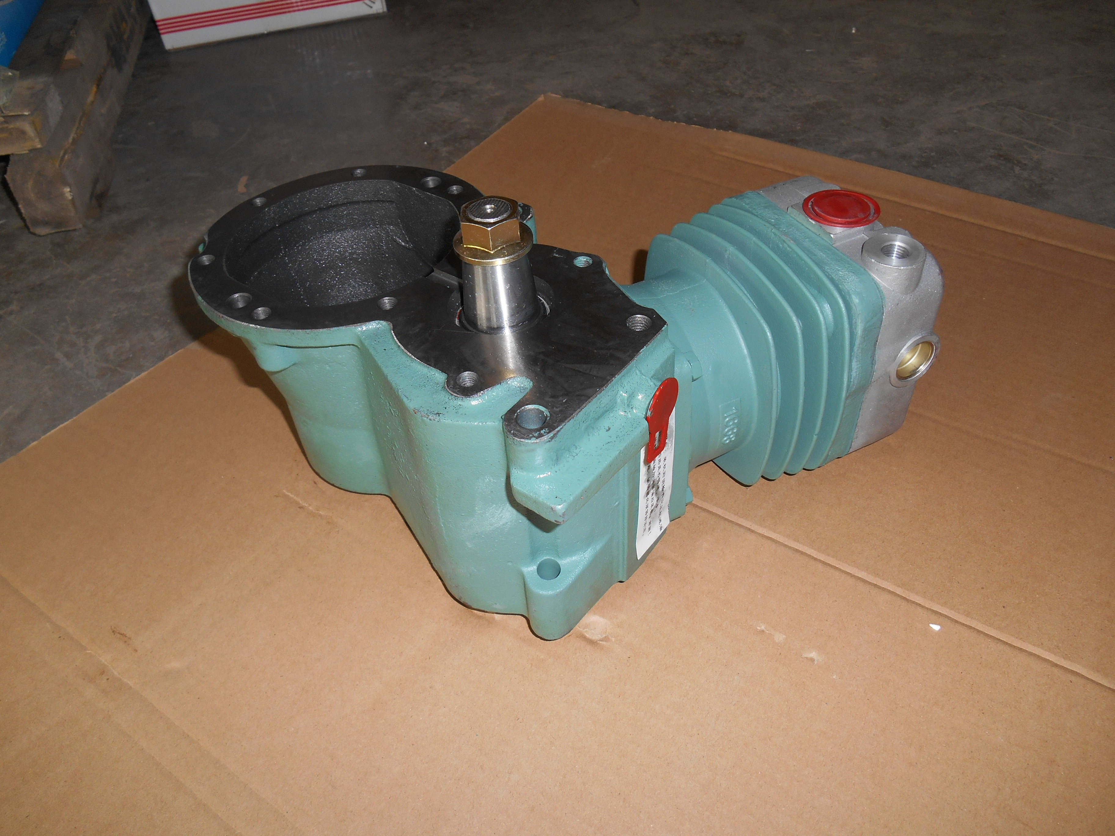 发动机打气泵缸盖612600130177 潍柴发动机配件 打气泵缸盖价格