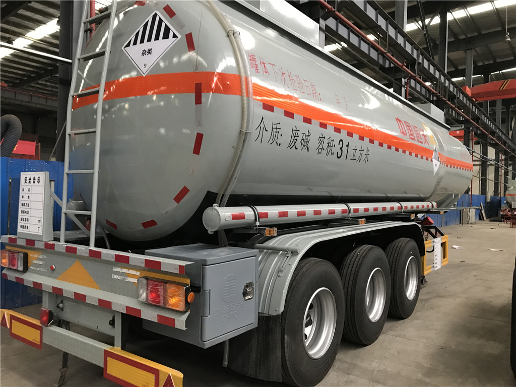 其它该车为危险品运输车辆,危险货物运输车辆的车辆类型为at型车辆.