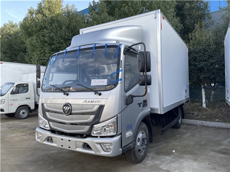 依维柯v40冷藏车后双轮驱动商务型面包冷藏车