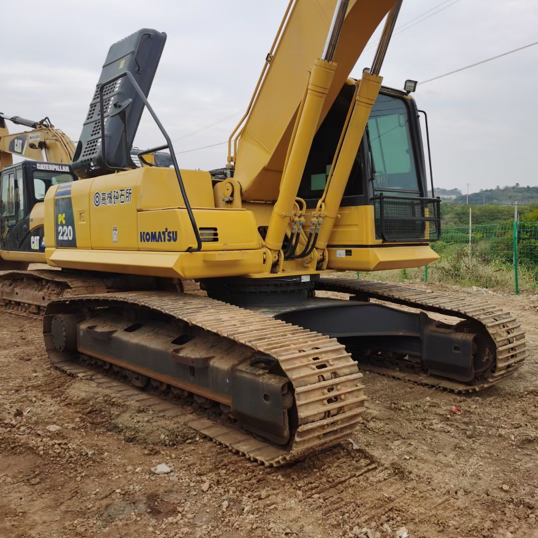 小松220-8二手挖掘机年底特卖