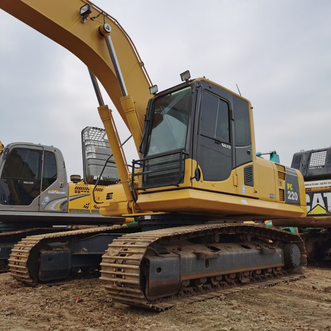 小松220-8二手挖掘机媲美新机可分期付