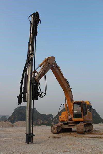 挖改钻机挖机改装打孔机挖掘机钻孔机多钱矿山打孔机