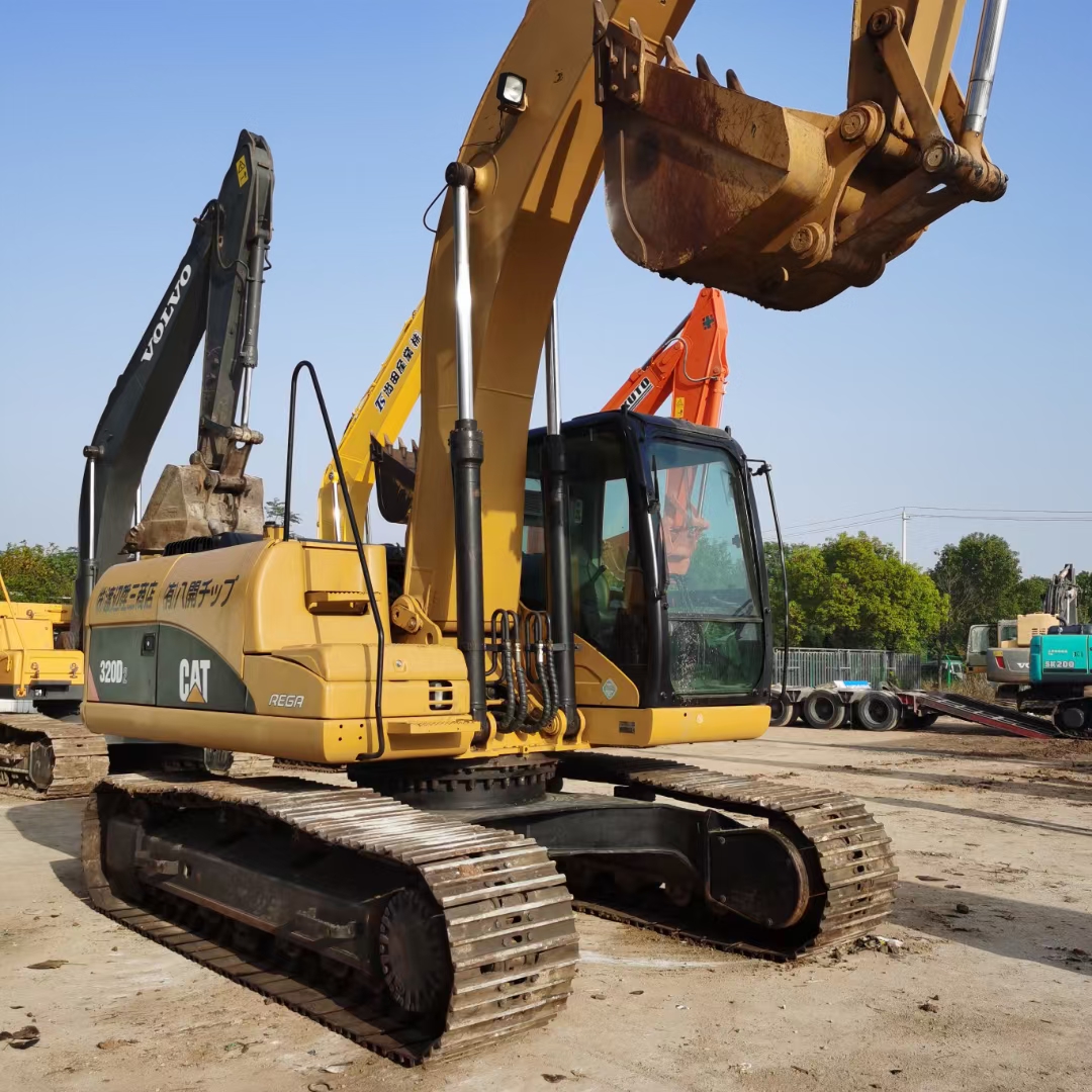 卡特320d二手挖掘机不憋车不掉臂急售