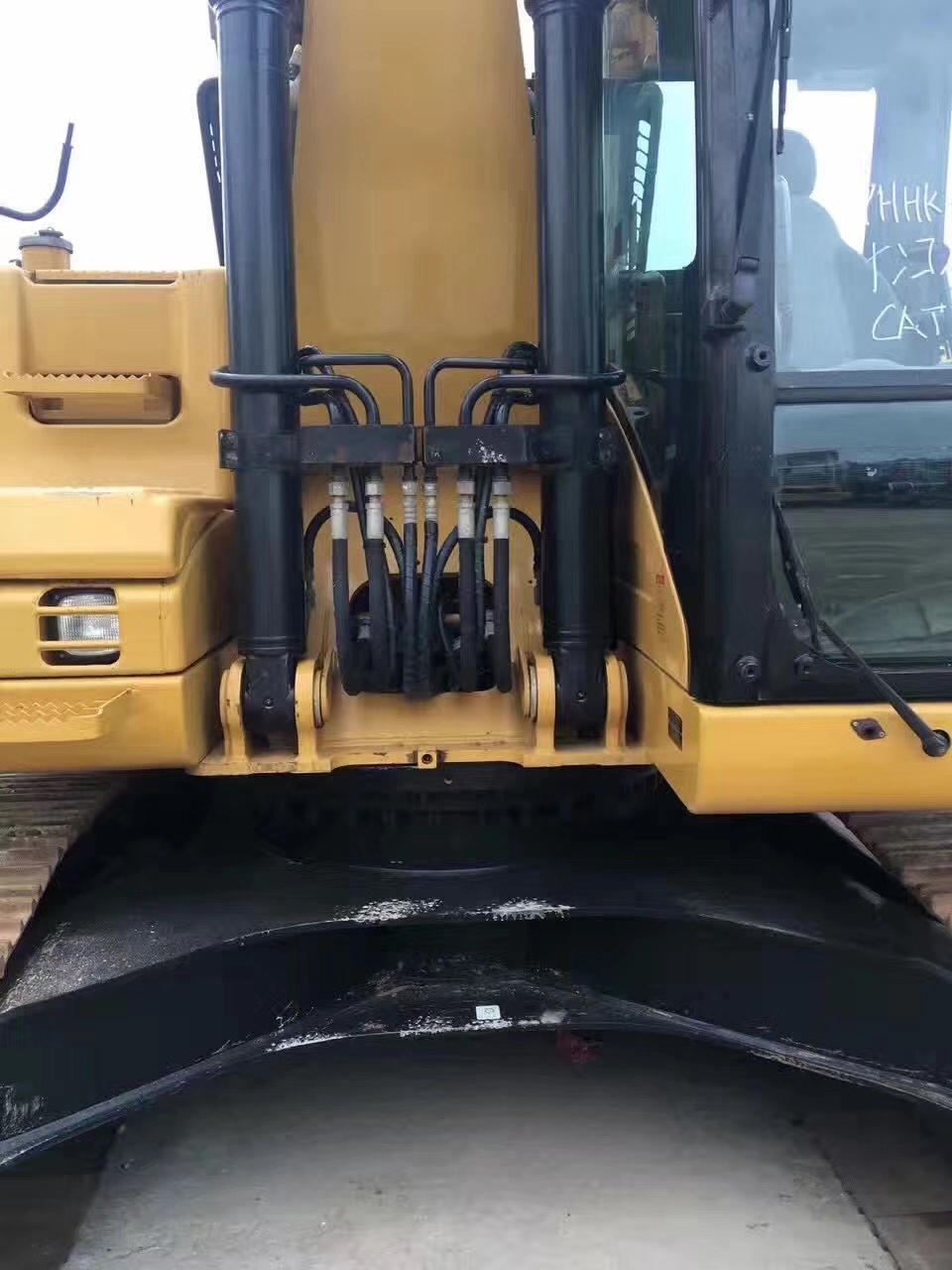 卡特320d二手挖掘机年底急售