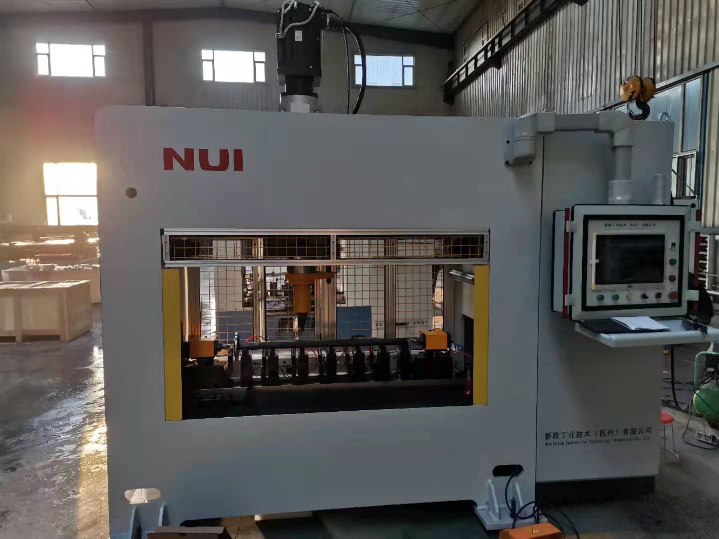 新联nui自动校直机