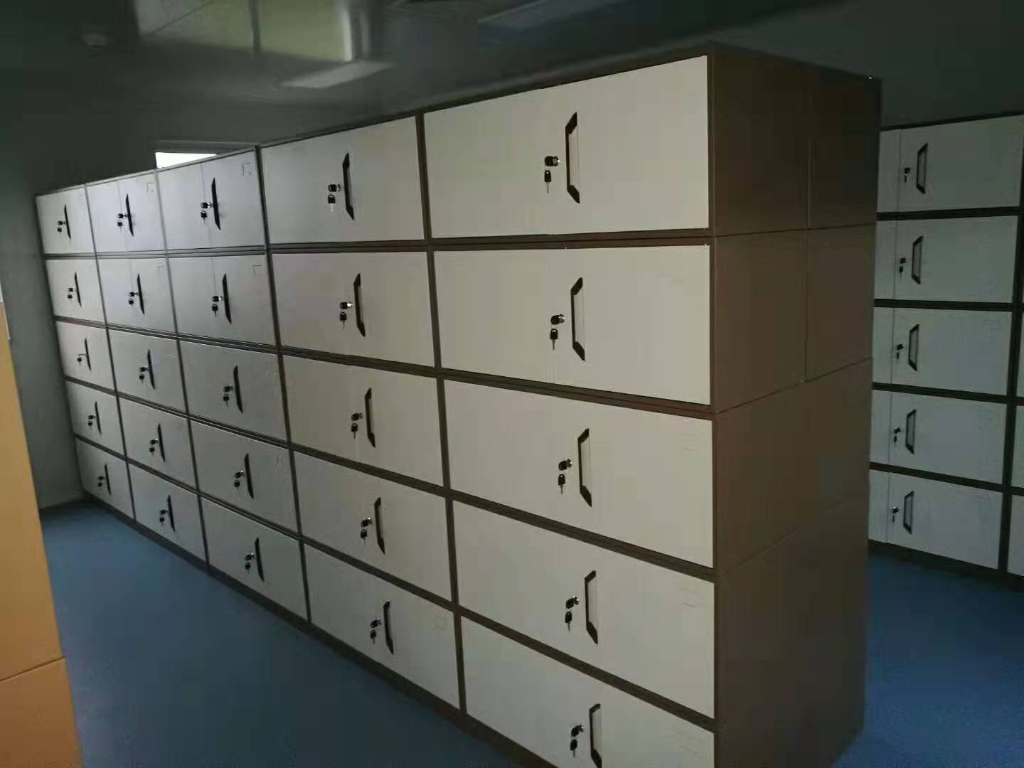 昆明文件柜_档案柜_书架_密集架免费上门测量设计出效果图