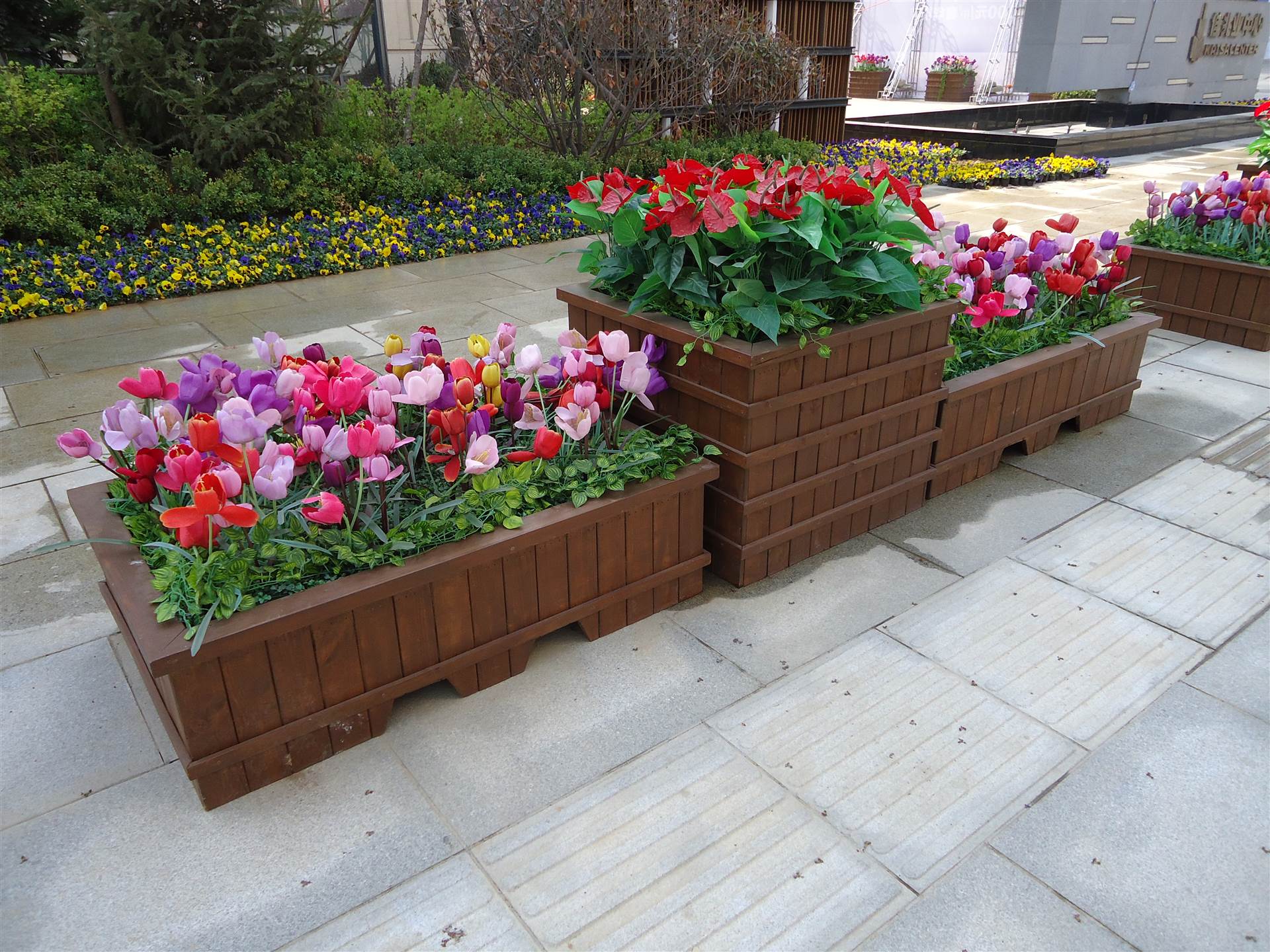 大连玻璃钢花箱防腐木花箱市政花箱pvc花箱批发