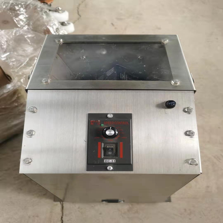 大型猪场全自动 料线加药器