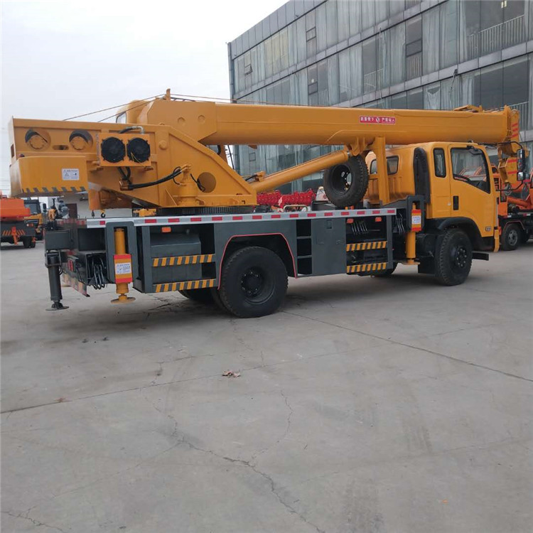 现货供应东风8吨汽车吊国五国六汽车吊工程汽车吊厂家