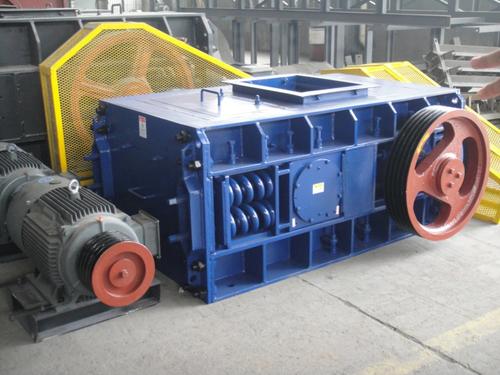 新疆喀什双齿辊破碎机厂家400t矿渣双齿辊破碎机招标