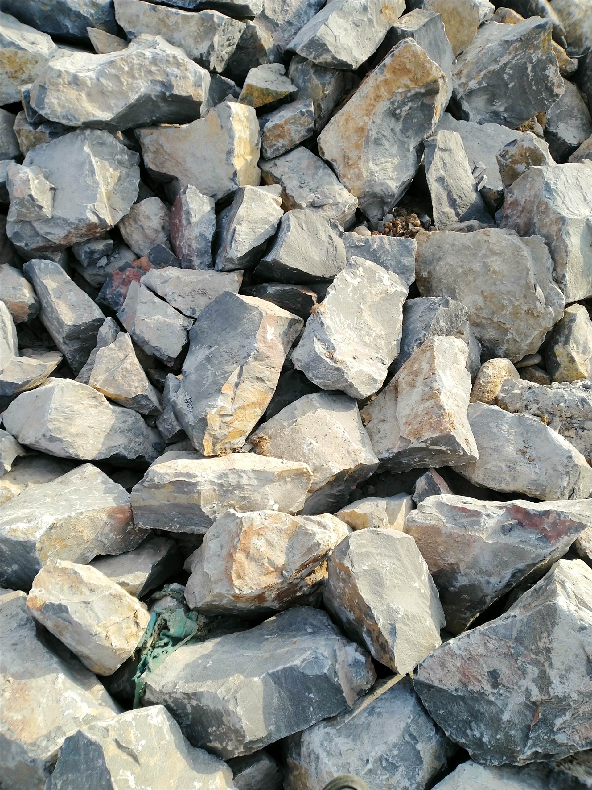 郑州新密打石子用青石片石现货供应价格优惠