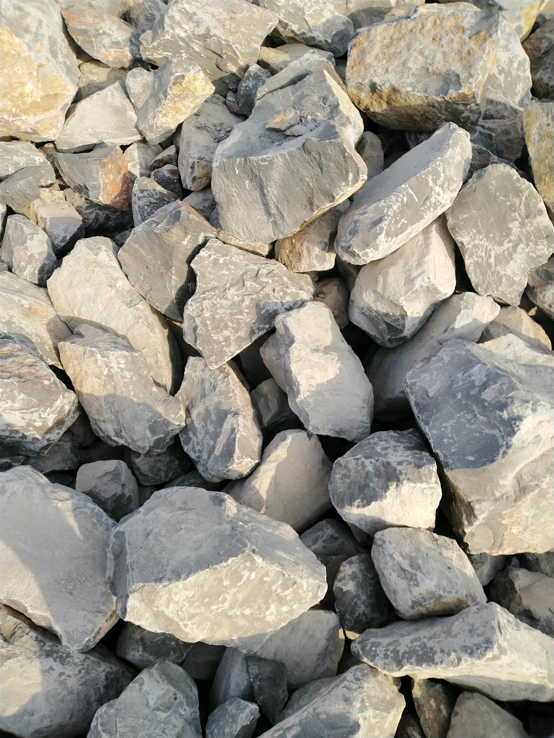 洛阳西工1213青石石子机制砂水洗砂石粉 现货供应价格优惠