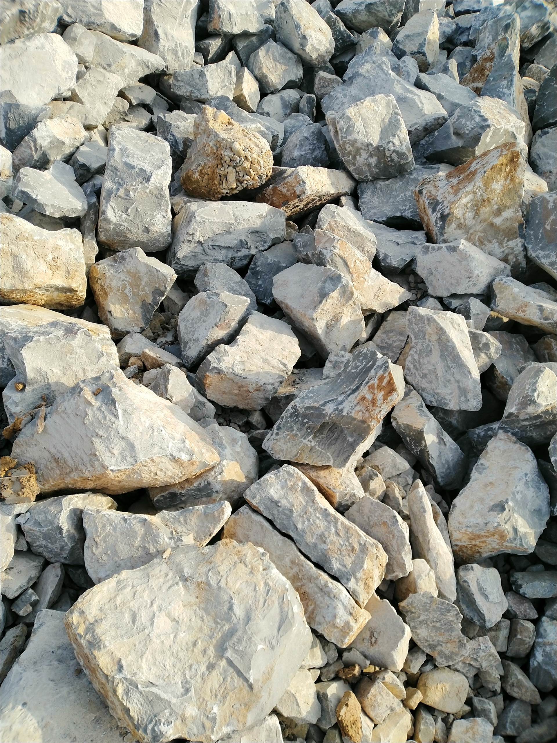 济宁邹城打青石石子用青石头混料现货供应价格优惠