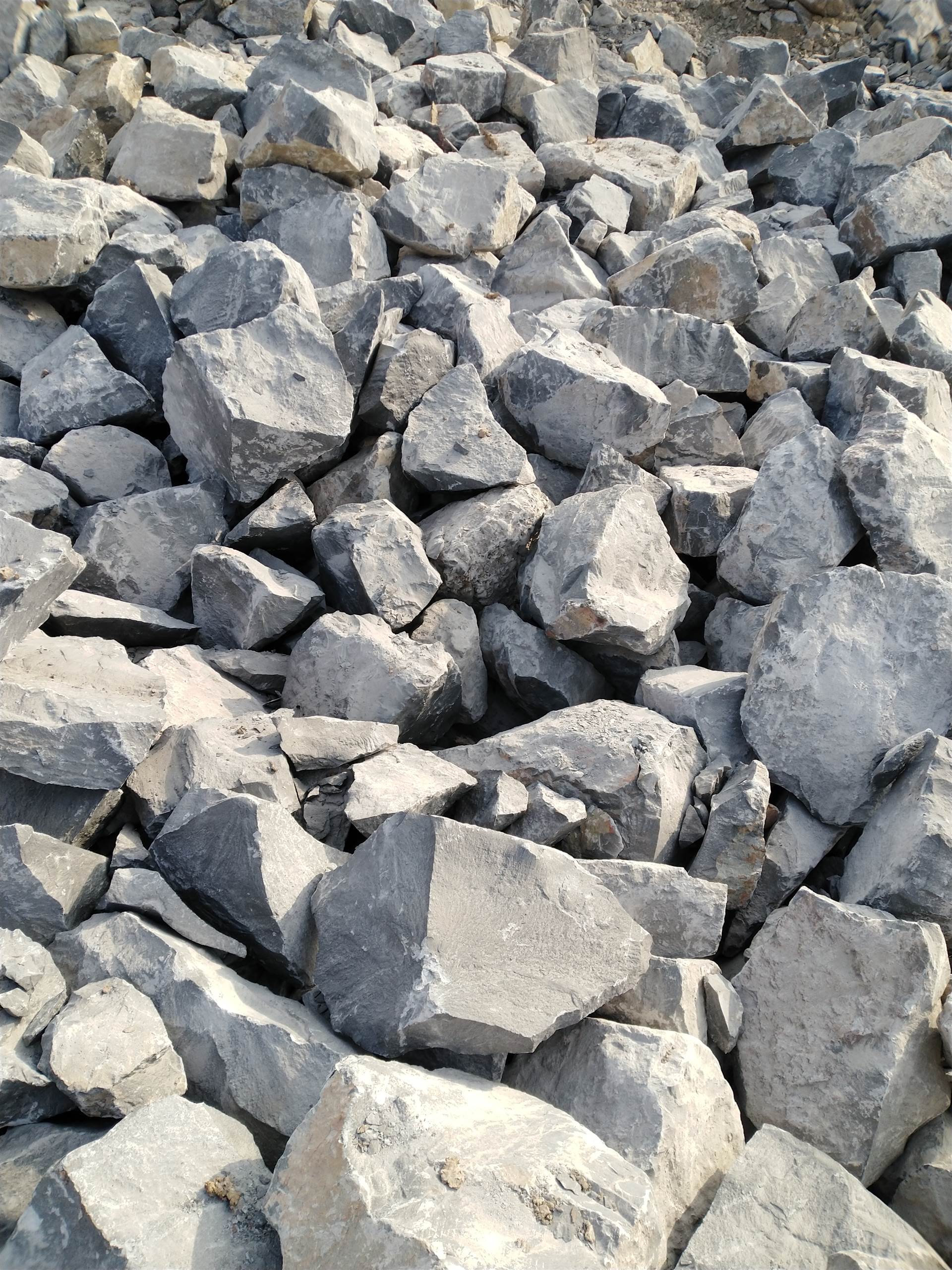 济宁汶上打青石石子用青石头混料现货供应价格优惠