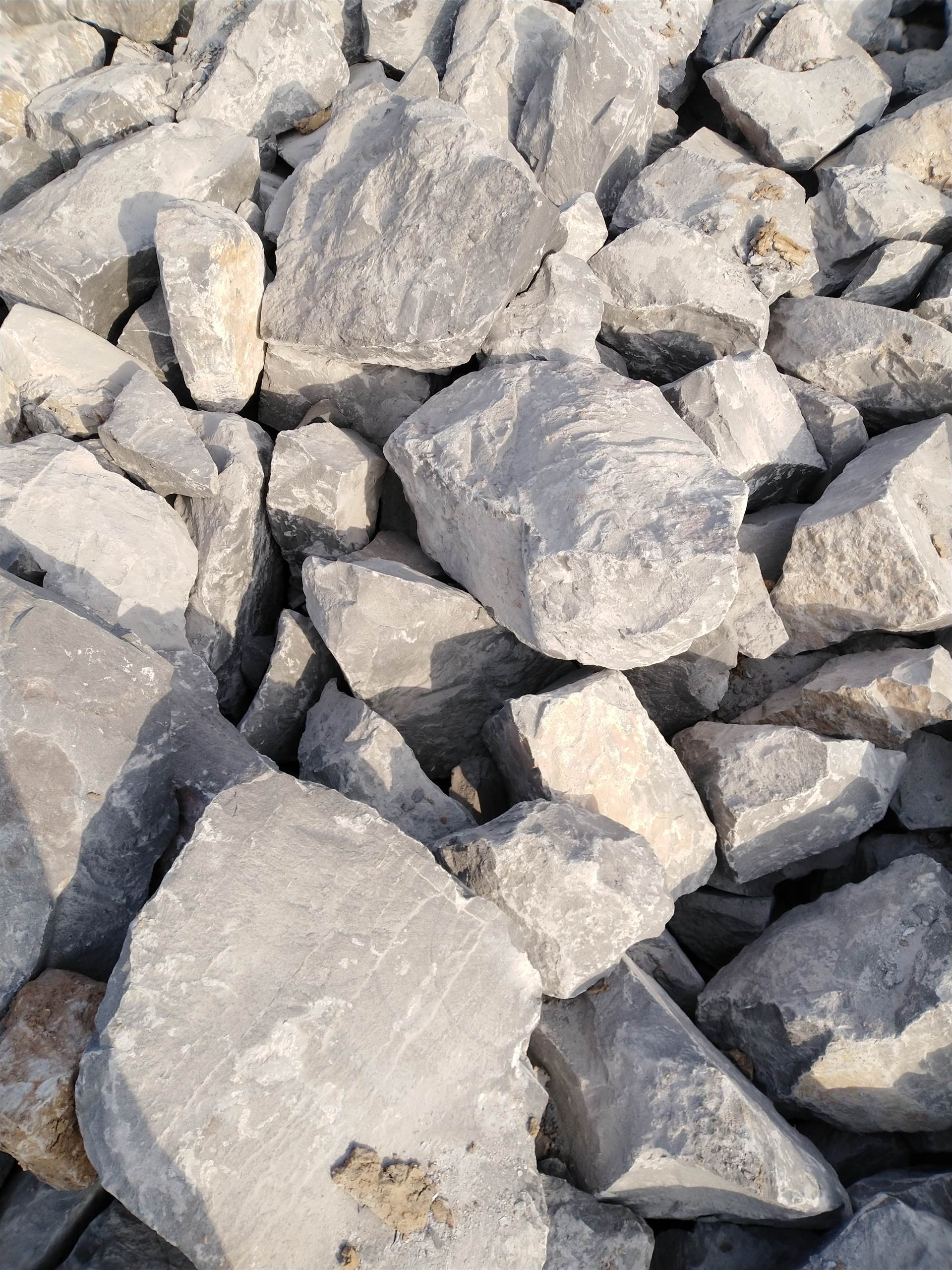濮阳南乐打石子用青石片石大量现货供货相对稳定