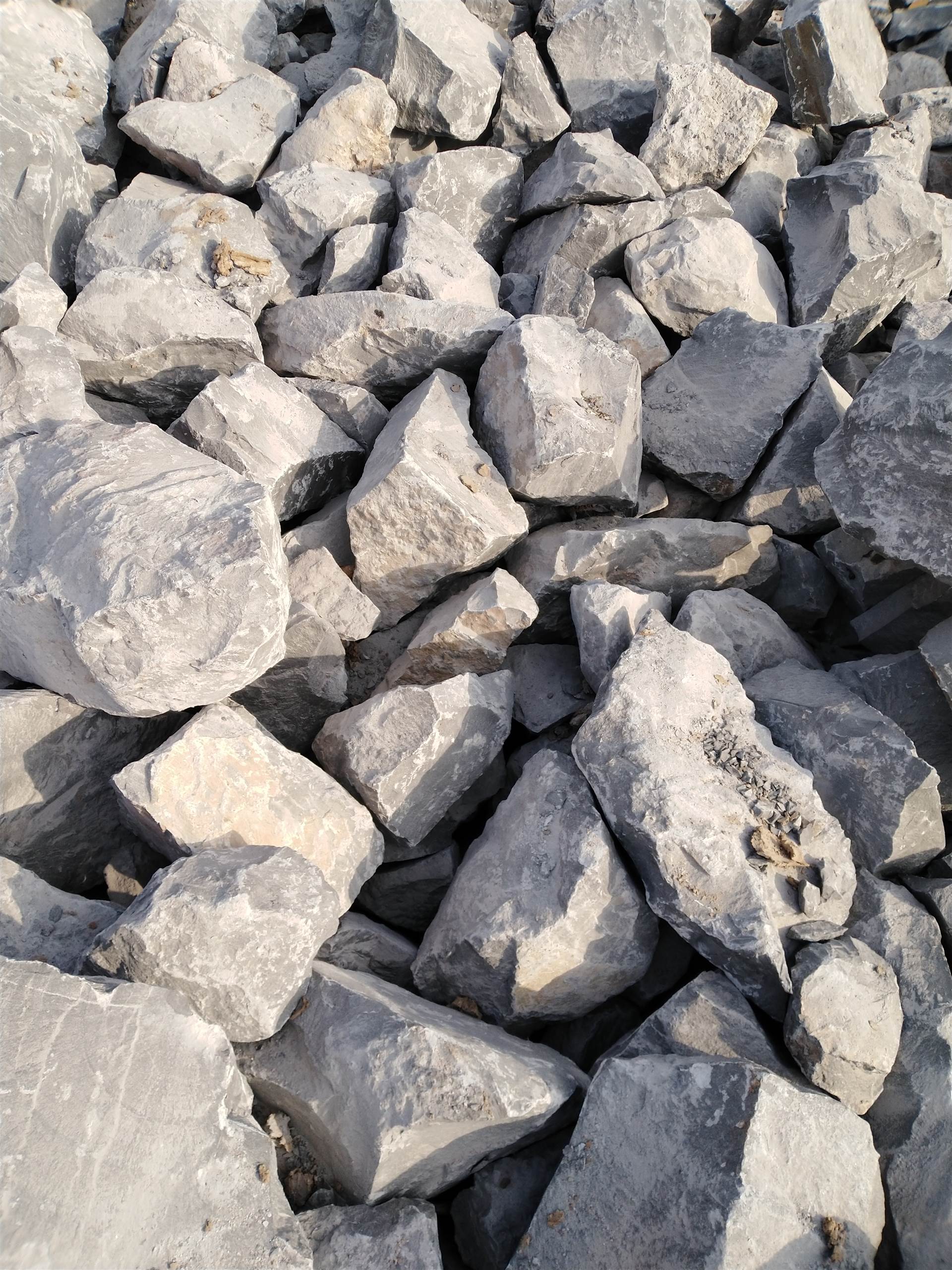 鹤壁浚县打青石石子用青石片石大量现货供货相对稳定