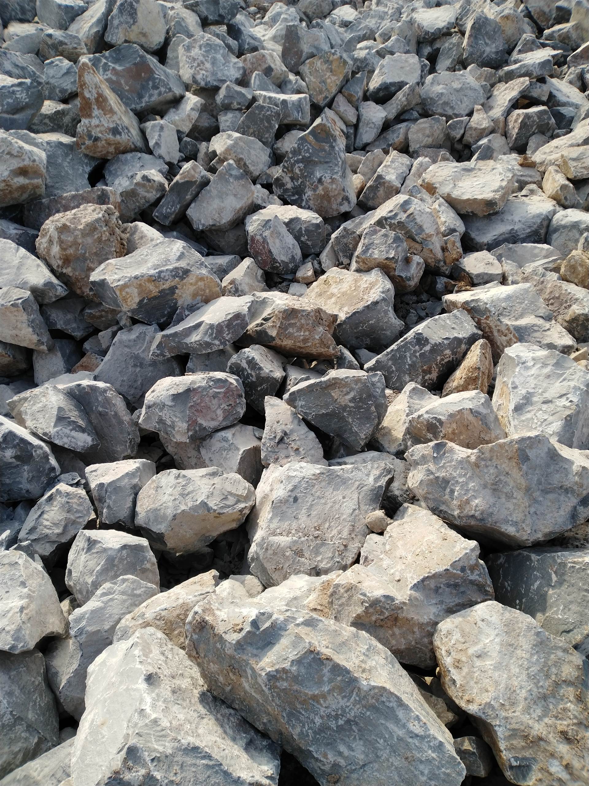 新乡长垣打青石石子用青石头混料大量现货供货相对稳定