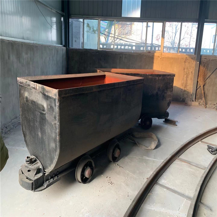 翻斗式矿车现货供应 v型u型矿车煤矿用 kfu翻斗式矿车厂家