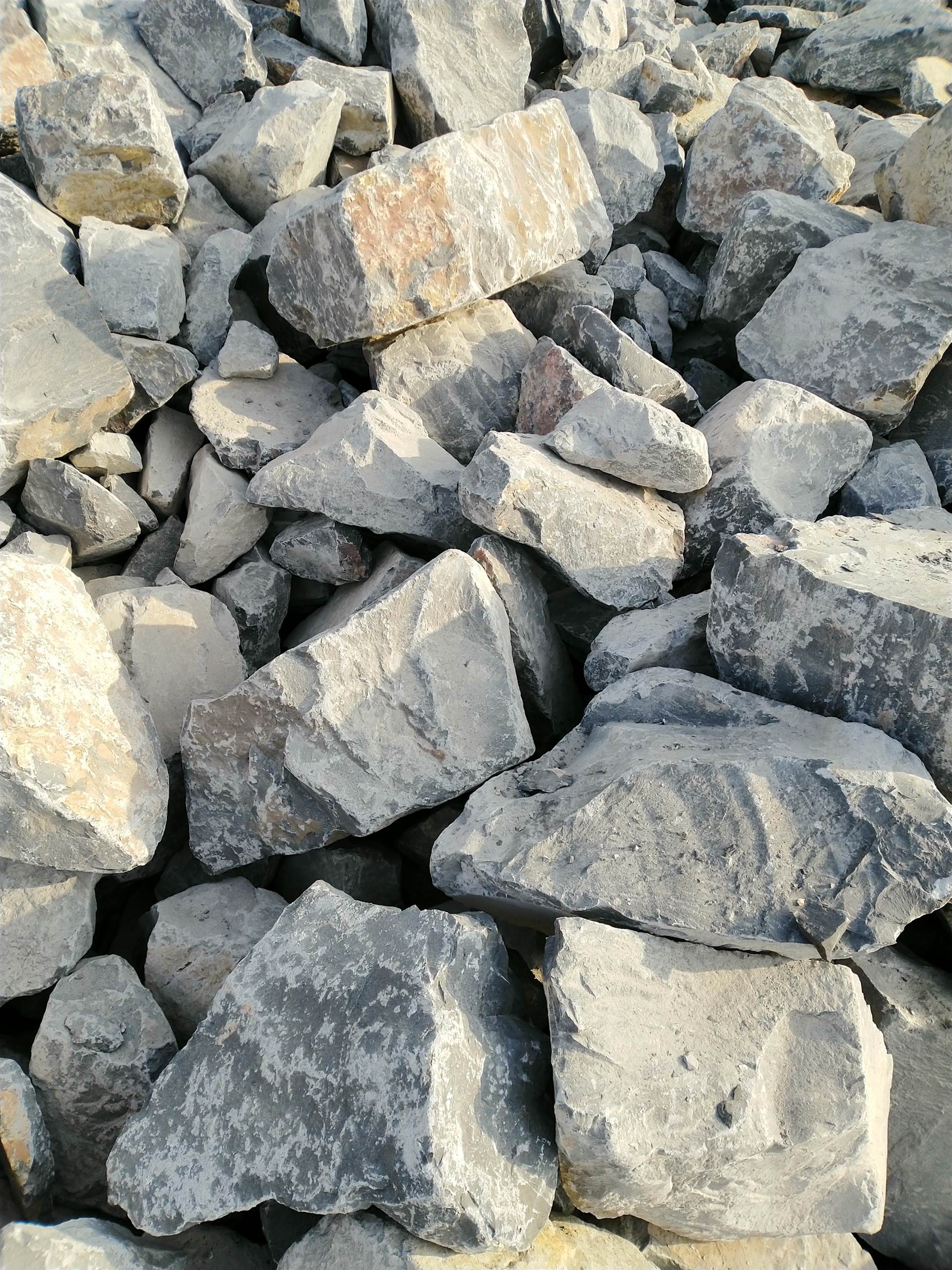 濮阳南乐打石子用青石片石大量现货供货相对稳定