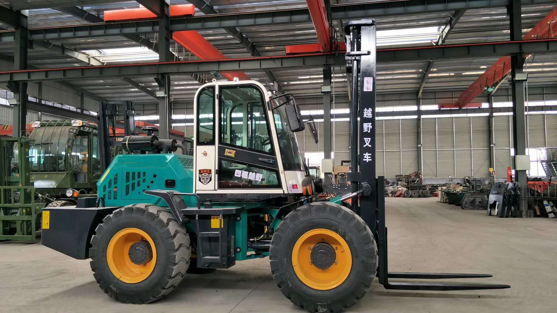 四驱越野叉车青岛四驱越野叉车四驱越野叉车厂家