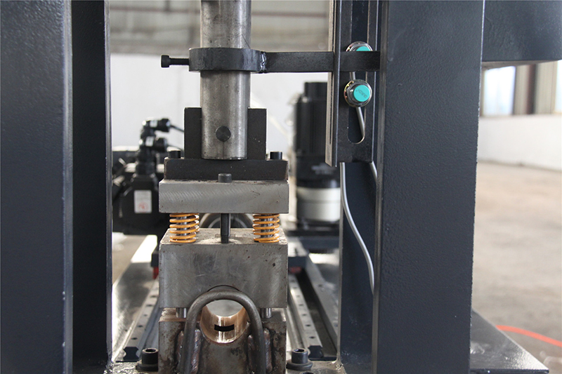 无缝钢管穿孔机小导管冲孔机供应商