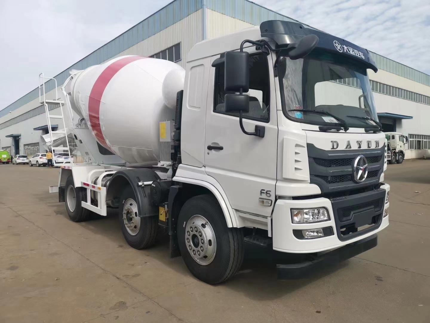 大运8方轻量化混凝土搅拌车报价