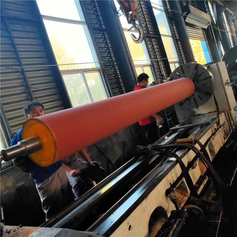 衡盛源生产包胶辊 防粘硅胶轴 木业板材胶辊厂家定做