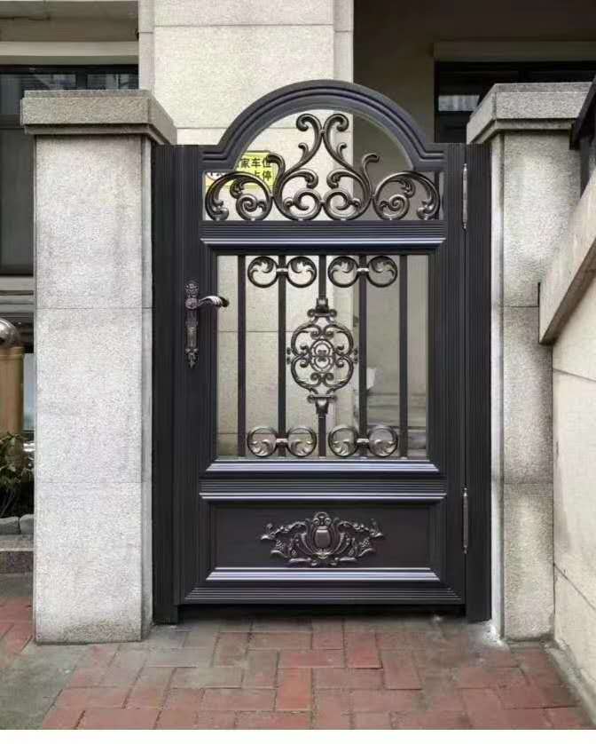 铂莱庭院定制别墅门之铝艺大门