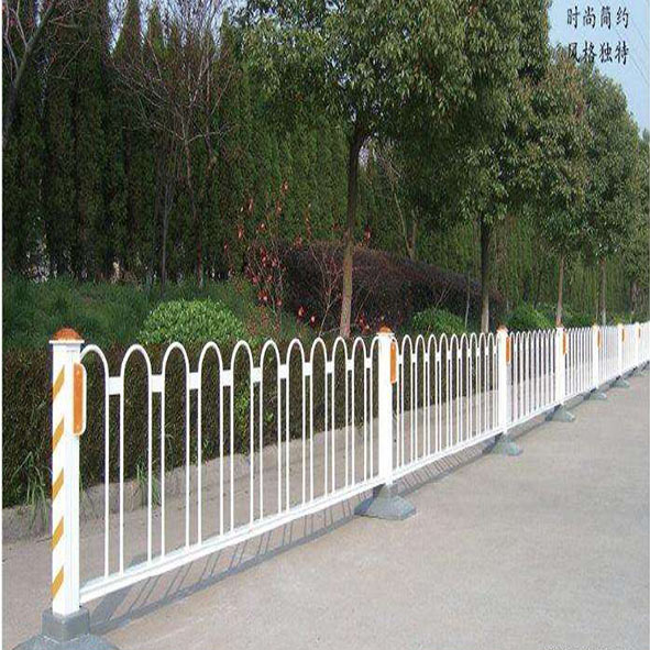 广州公路护栏江门马路分隔栏清远n型公路栏杆直销