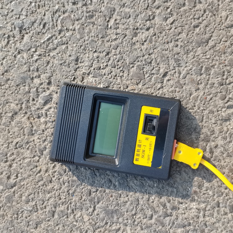 铁轨测温计路面轨道测温计数显式钢轨测温表数显轨温计