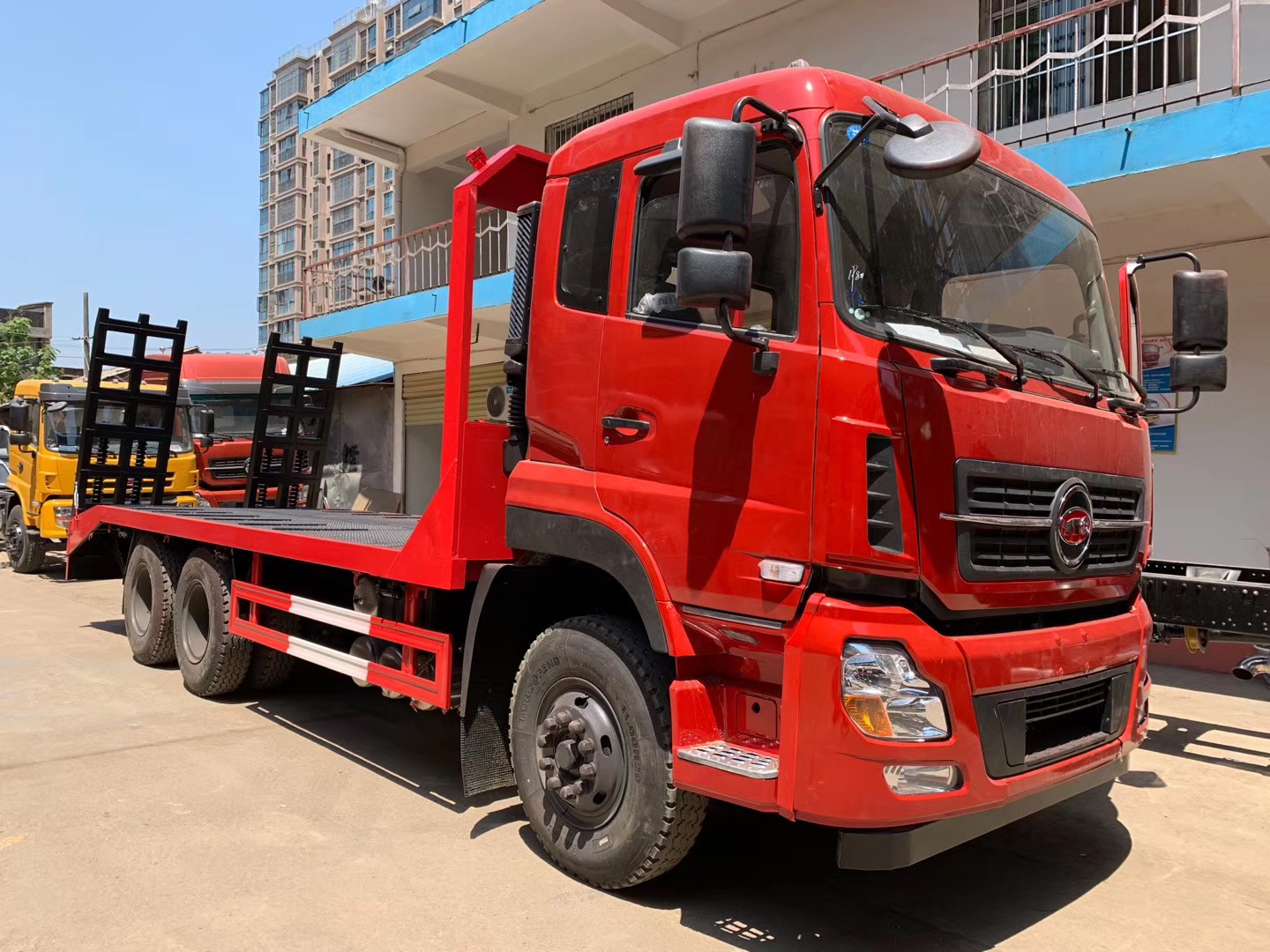 福德平板运输车厂家 一拖后八轮平板运输车新价格