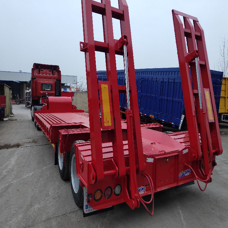 新款特种设备运输半挂车产地 详细配置