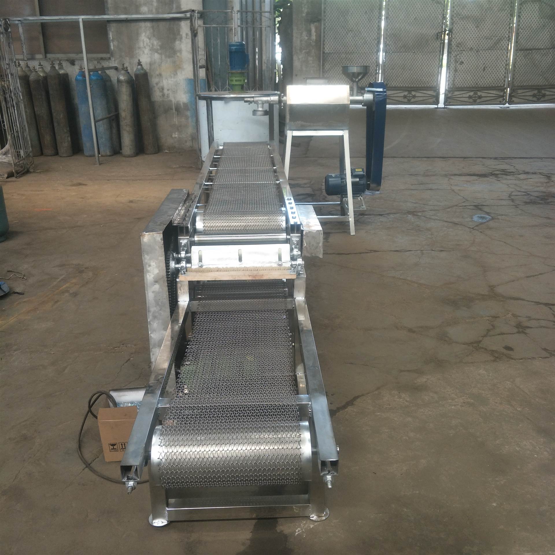 小型全自动土豆粉条机致富型好项目红薯粉条机zcjb锦辉直供