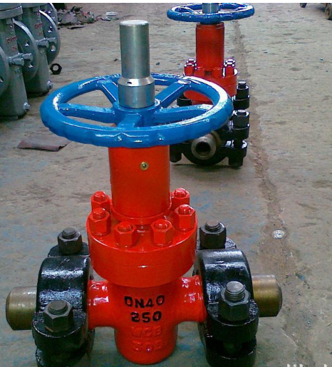 卡箍高压平板闸阀 高压平板闸阀 卡箍闸阀 井口阀 扬威阀门