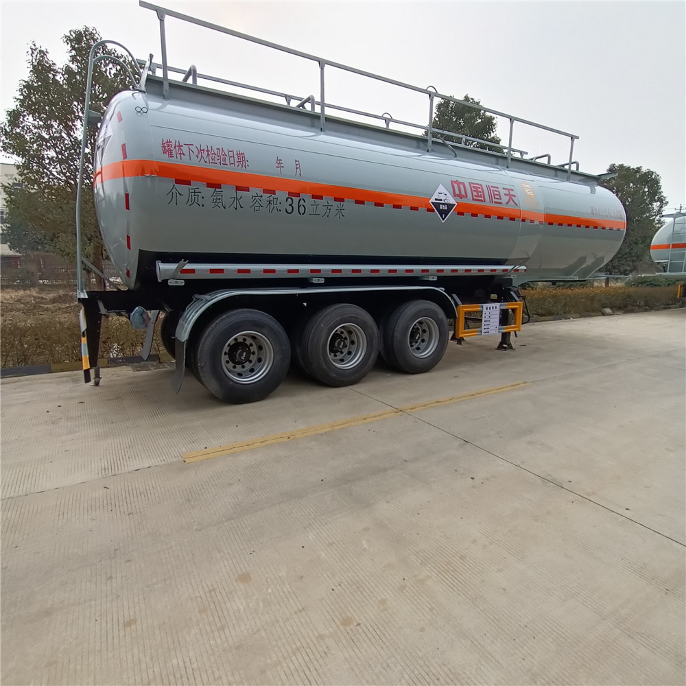 不锈钢槽罐车 31吨危化品槽罐车 腐蚀品槽罐车