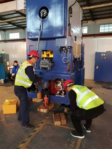 杭州滨江区起重吊装公司/拆箱吊装搬运/精密设备吊装公司/重江