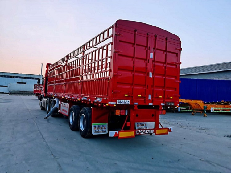 两轴10米高栏半挂车13米牲畜高栏运输车参数读取