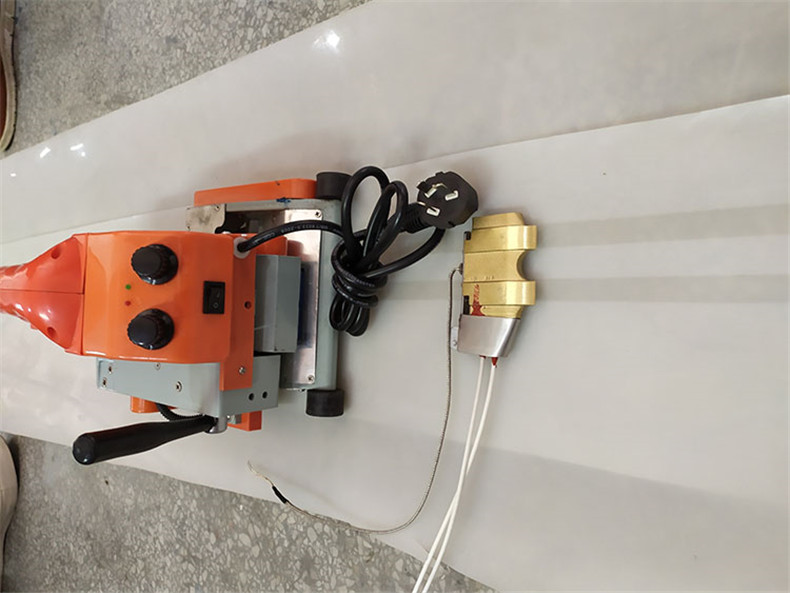 hdpe土工膜热熔焊接机厂家型号防渗土工布爬焊机