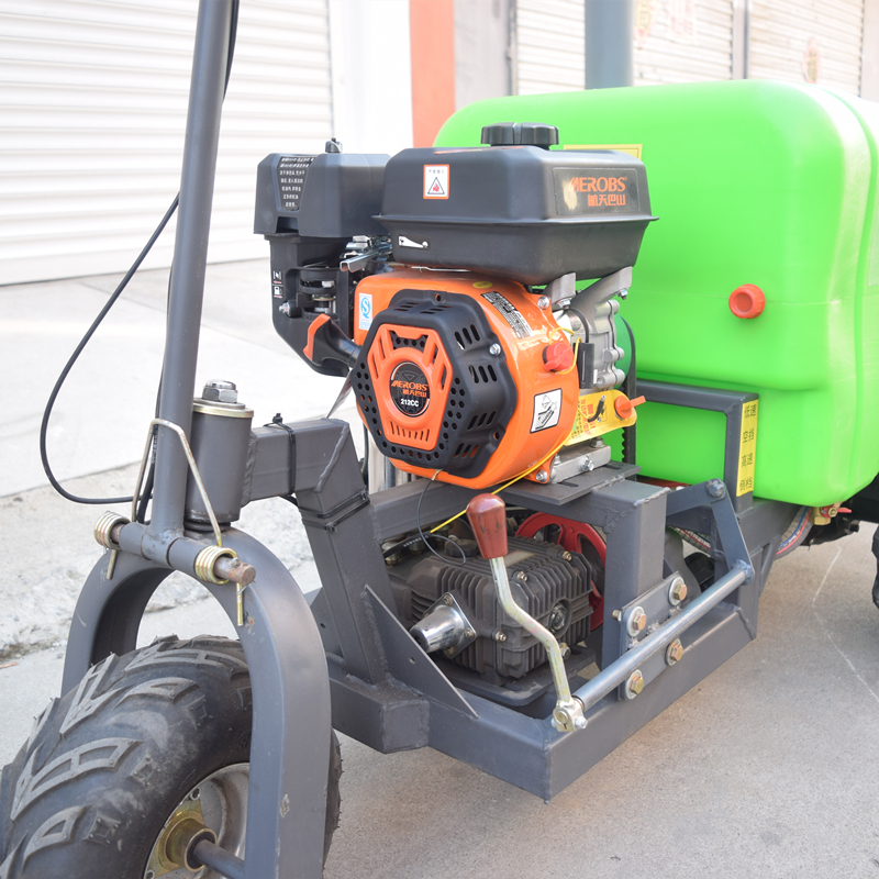 四轮打药机 多功能打药机 农作物喷药机厂家