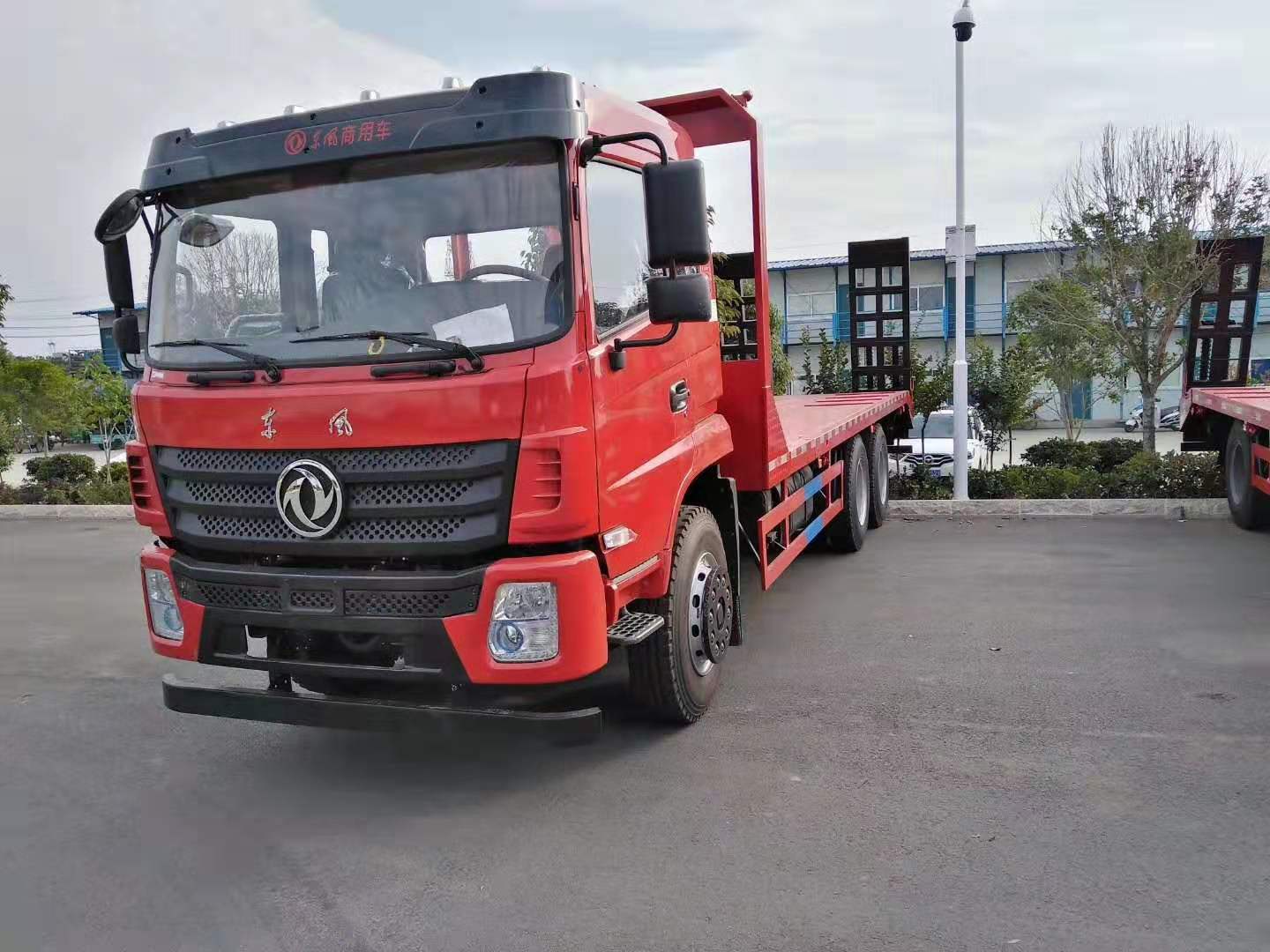 甘肃 东风天龙前四后八平板车 大型载重货车