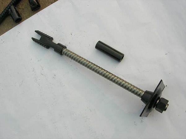 >供应中空注浆锚杆 规模生产 厂家就近发货 量大从优 泓洛钢铁  锚头