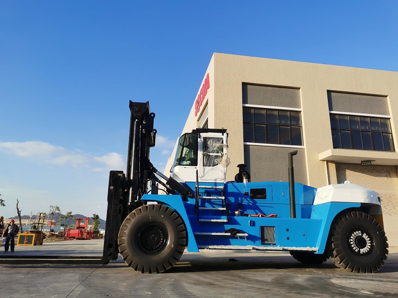 50吨叉车厂家大吨位50吨叉车配置批发50吨叉车优惠价