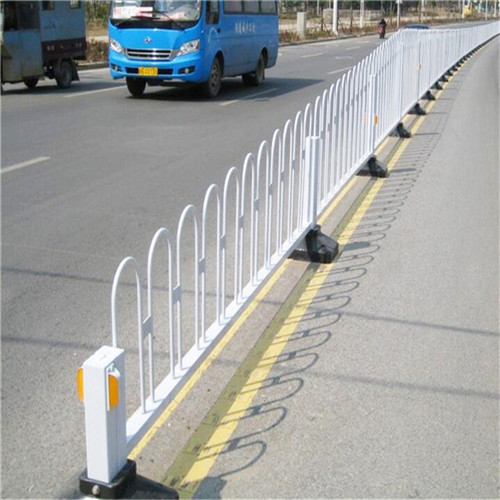 烟台道路护栏围栏市政道路护栏道路中央护栏厂家