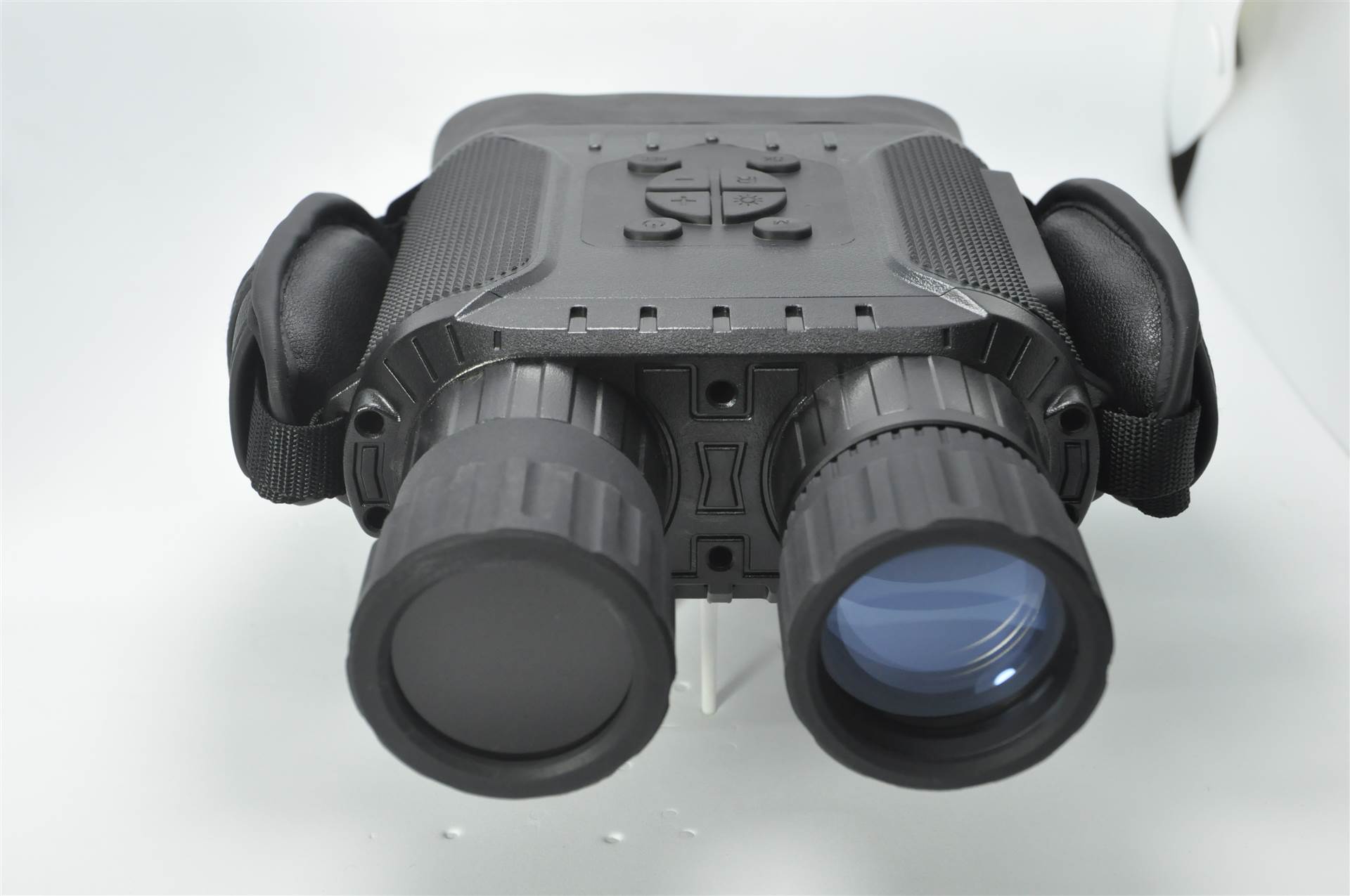 双筒夜视仪千里拍vc1000